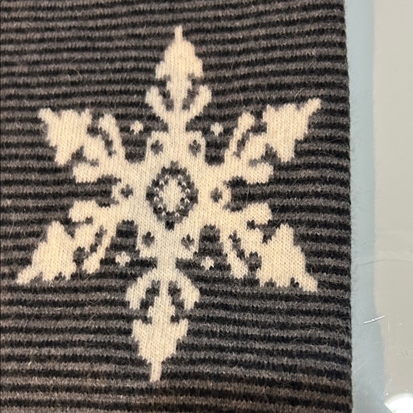 Reversible wool angora snowflake scarf Eddie Bauer - Picture 3 of 9